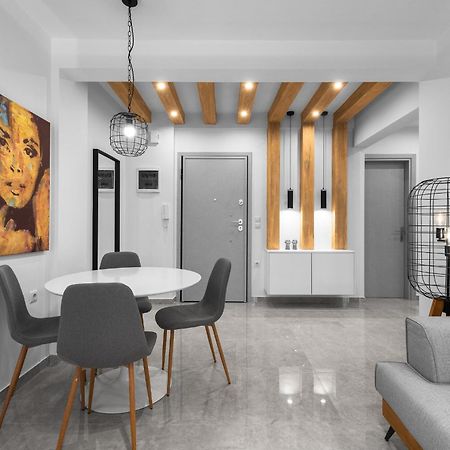 Wood N White, Nilie Hospitality Mgmt Apartment Tesalonika Bagian luar foto