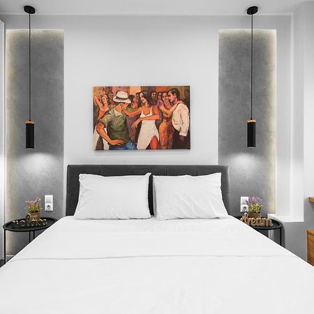 Wood N White, Nilie Hospitality Mgmt Apartment Tesalonika Bagian luar foto