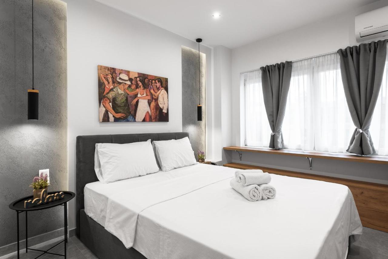Wood N White, Nilie Hospitality Mgmt Apartment Tesalonika Bagian luar foto